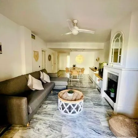 Monte Duquesa Large 2 Bed Ground Floor, Close To Port And With Communal Pool Apartment *