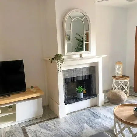 Monte Duquesa Large 2 Bed Ground Floor, Close To Port And With Communal Pool *